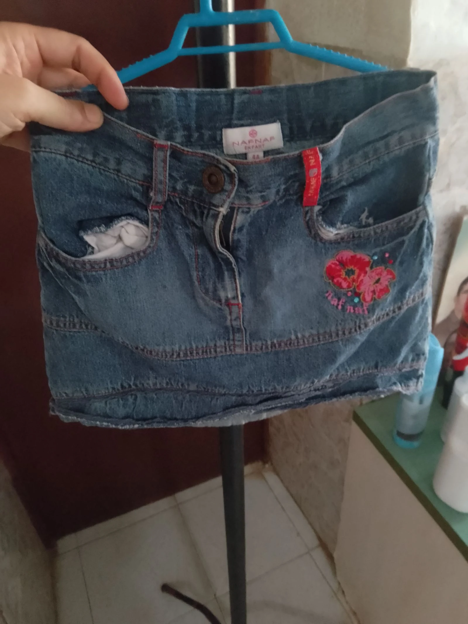 Mini falda nad naf
